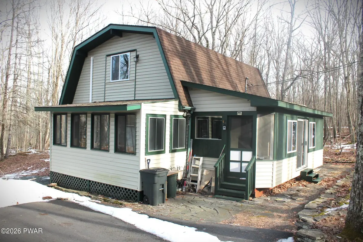 121 Ledgeview Drive, Hawley, PA 18428 - Image #1