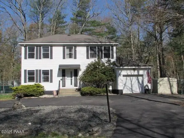 102 Yvonne Court, Dingmans Ferry, PA 18328