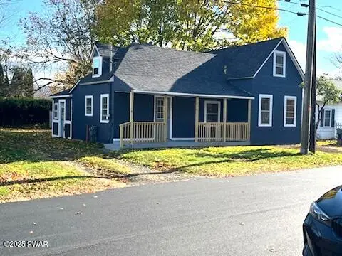 606 Avenue H Avenue, Matamoras, PA 18336
