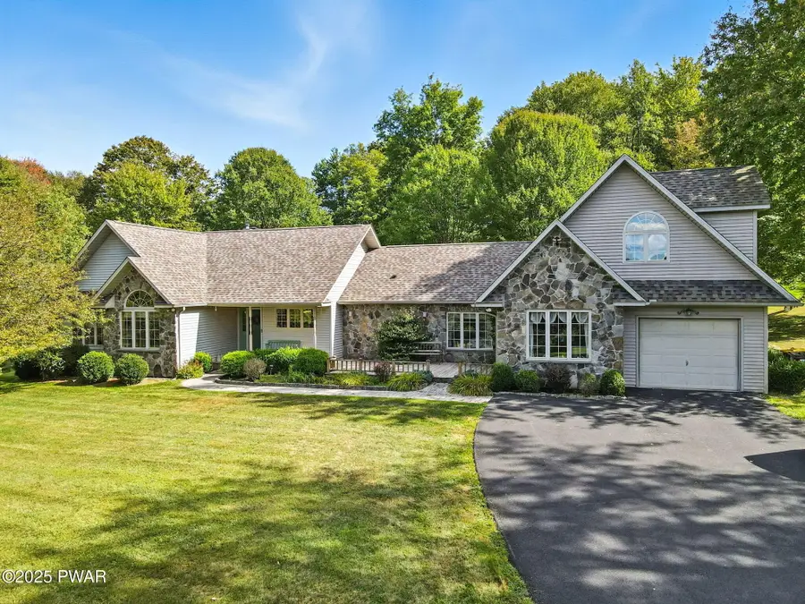 36 Stone Bridge Lane, Forest City, PA 18421 - Image #2