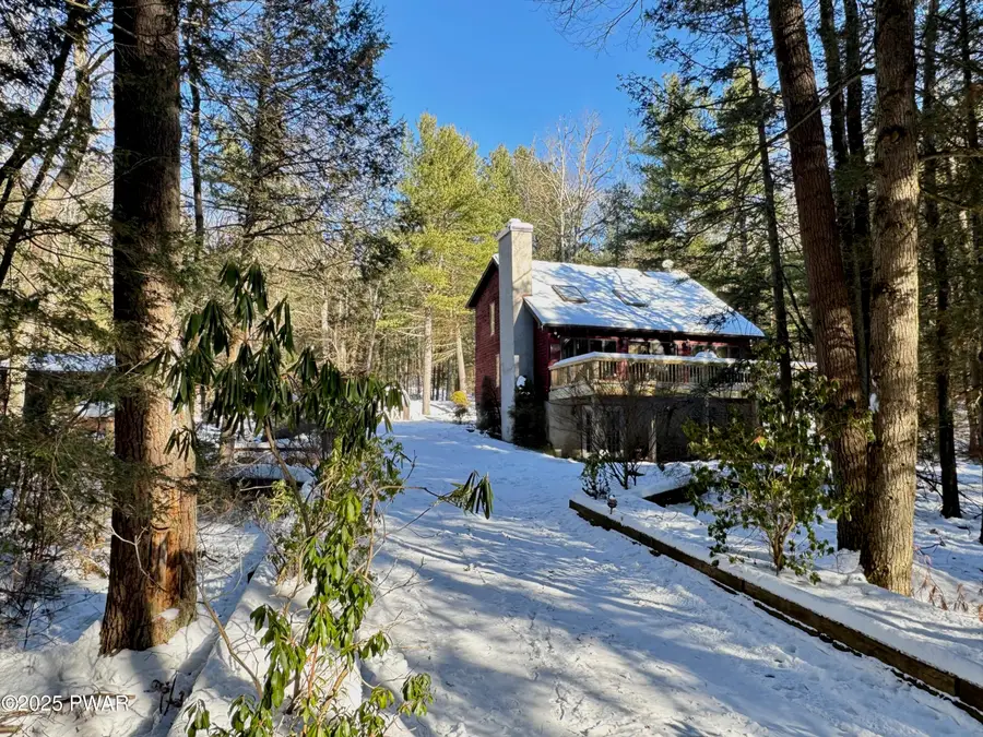 205 Christopher Way, Hawley, PA 18428 - Image #2