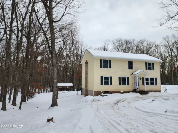 113 Spruce Court, Hawley, PA 18428