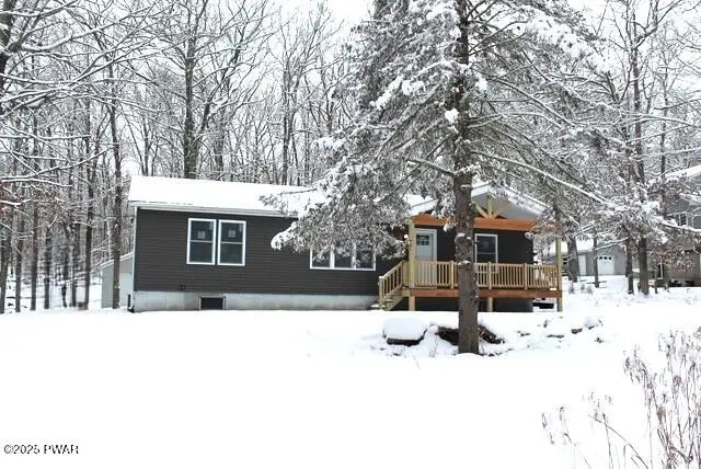 216 Powderhorn Drive, Lackawaxen, PA 18435 - Image #2