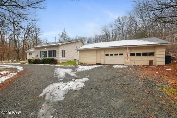 35 Perkins Pond Road, Beach Lake, PA 18405