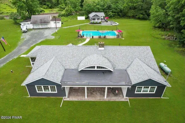 108 Bluestone Boulevard, Millrift, PA 18340