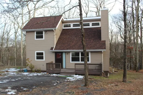 134 Hillside Drive, Dingmans Ferry, PA 18328