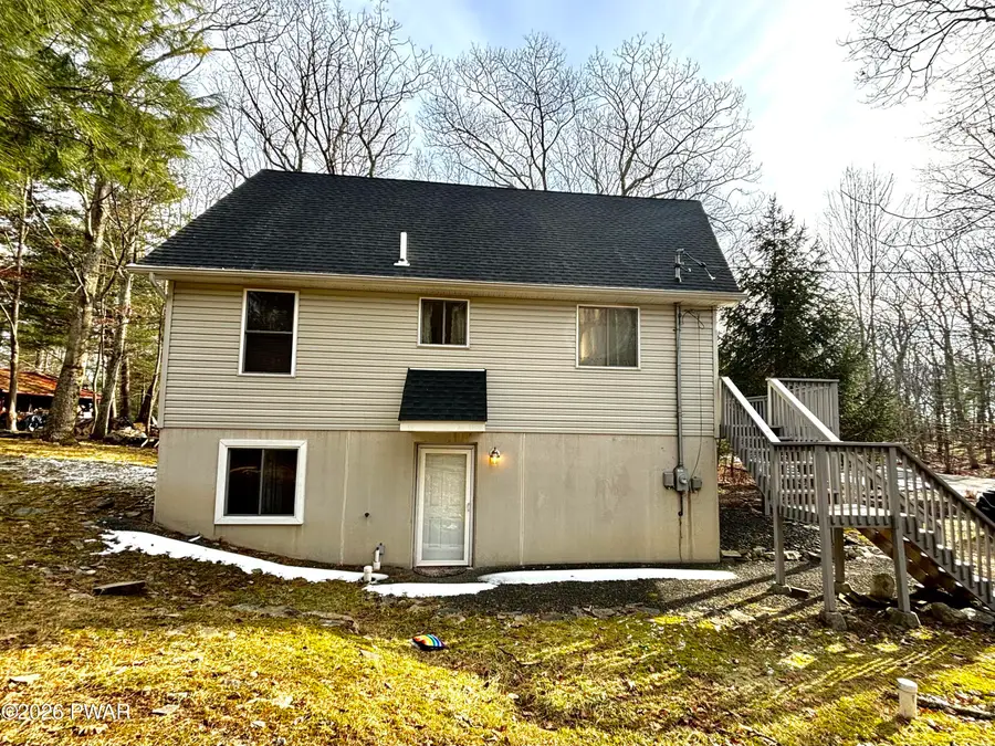 216 Westfall Drive, Dingmans Ferry, PA 18328 - Image #3