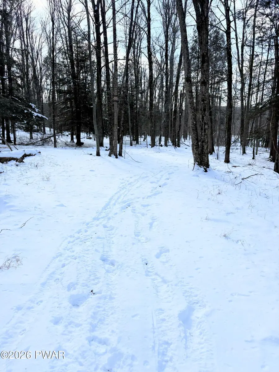 174-175R Rainbow Trout Terrace, Greentown, PA 18426 - Image #2