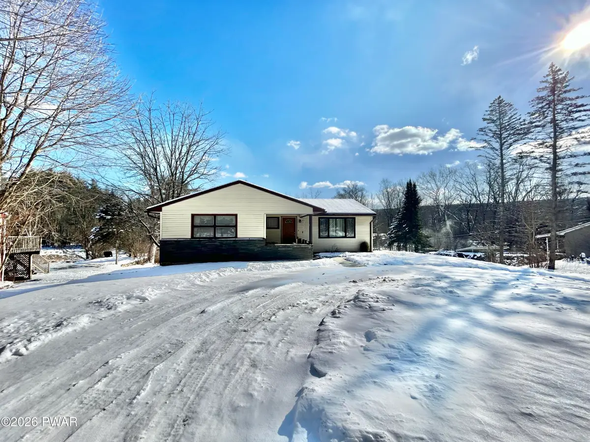 100 Hickory Lane, Hawley, PA 18428 - Image #1