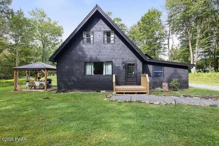 109 Hazleton Drive, Greentown, PA 18426 - Image #2