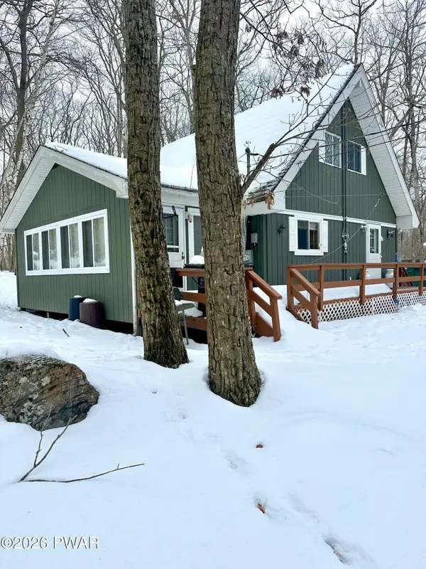 350 Oak Hill Road, Hawley, PA 18428