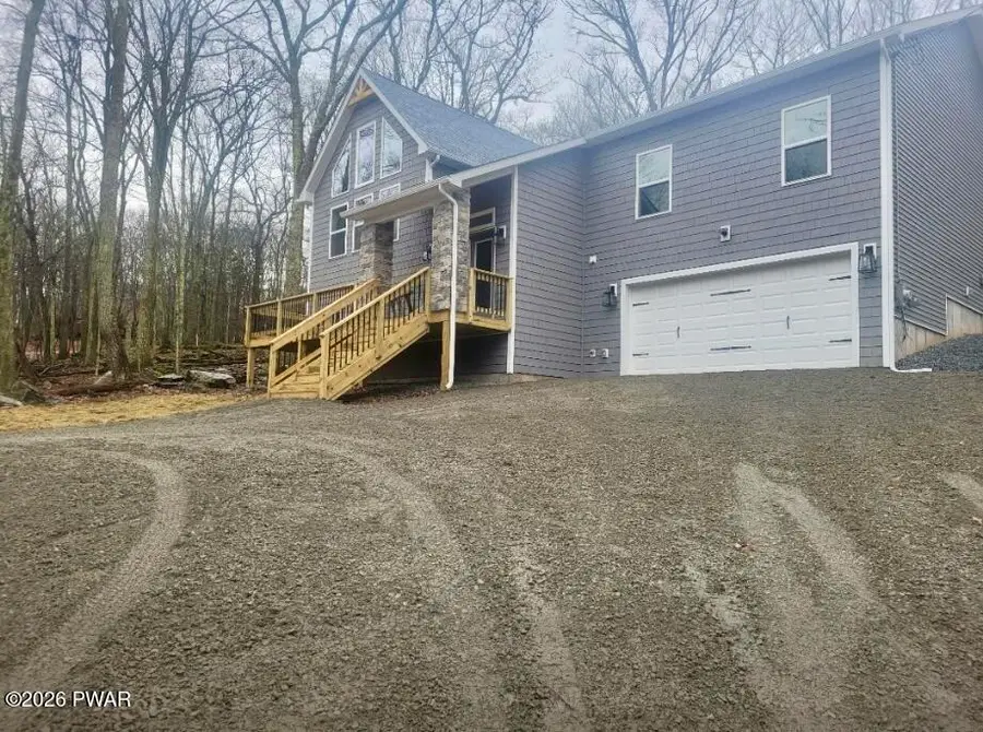 215 Cottonwood Drive, Hawley, PA 18428 - #2