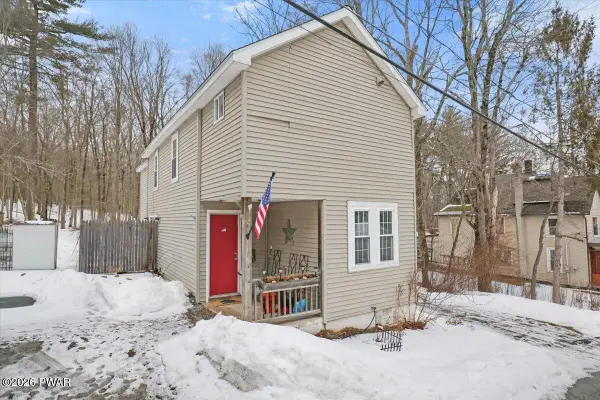 454/456 Woodland Avenue, Hawley, PA 18428