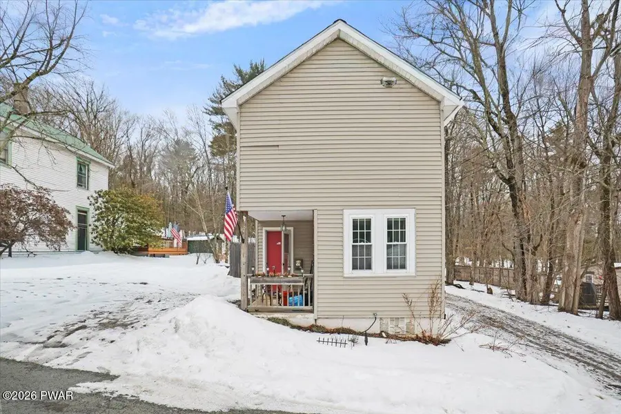 454/456 Woodland Avenue, Hawley, PA 18428 - #2