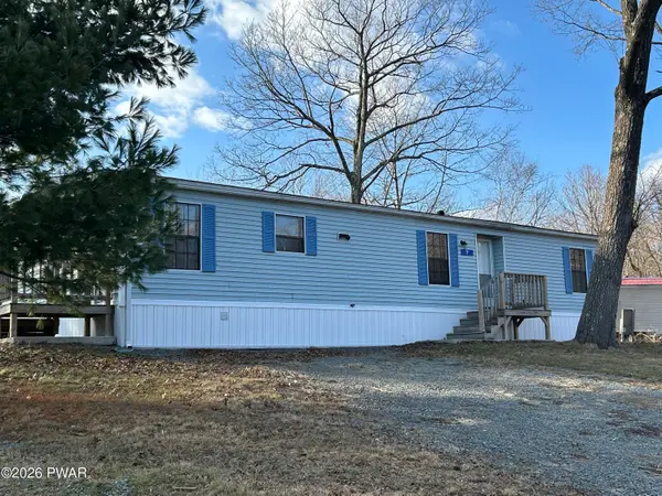 7 Sky View Drive, Lake Ariel, PA 18436