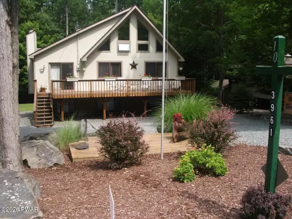 14 Par Drive, Lake Ariel, PA 18436