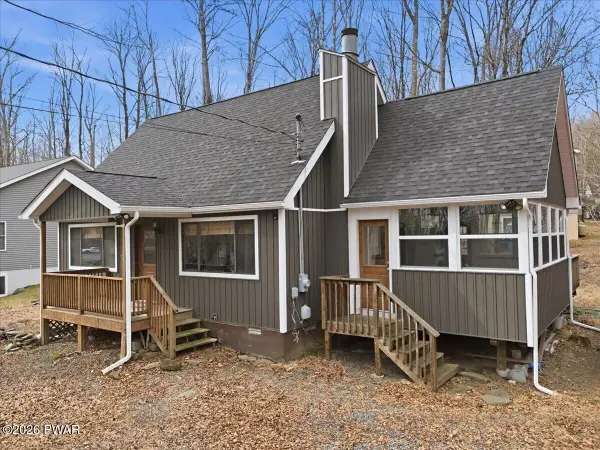 1068 Indian Drive, Lake Ariel, PA 18436