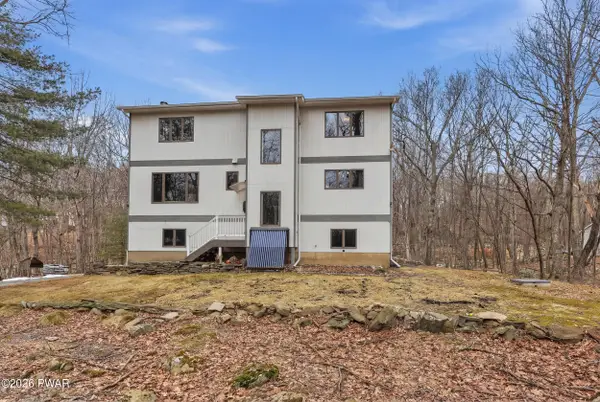 112 Hawk View Drive, Milford, PA 18337