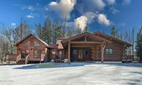 23 Highwood Lane, Equinunk, PA 18417