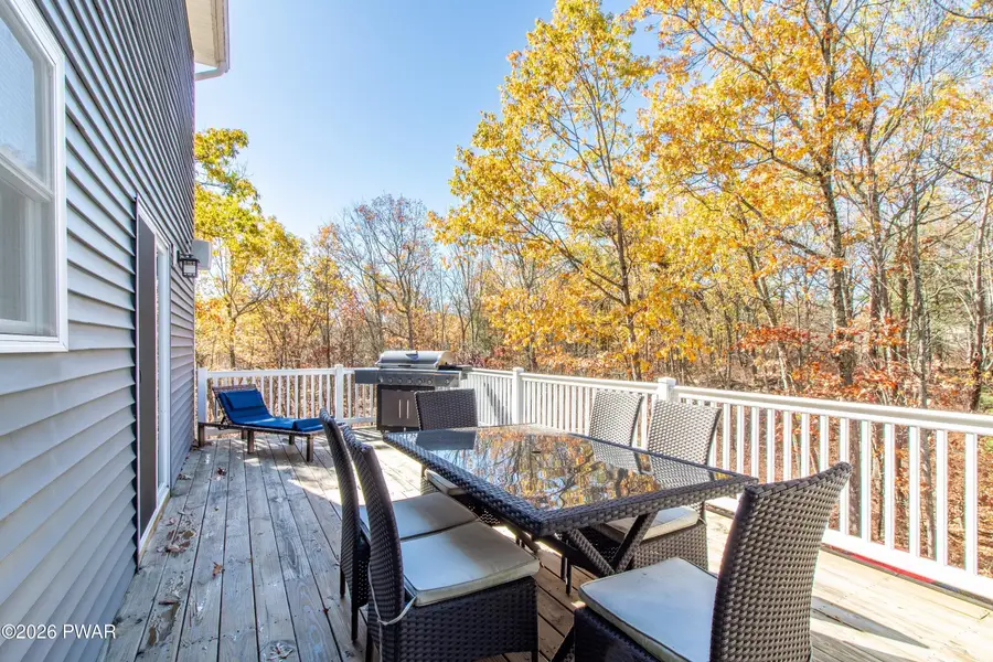 111 Woodcrest Drive, Hawley, PA 18428 - #3