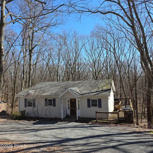 137 Gaskin Drive, Lords Valley, PA 18428