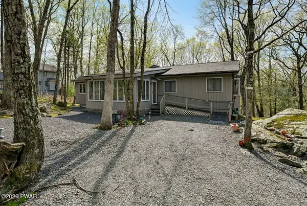 802 Sunrise Court, Lords Valley, PA 18428