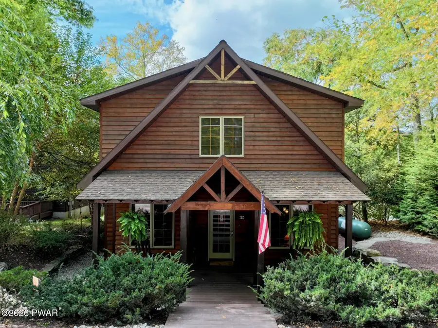 202 Lennon Road, Greentown, PA 18426 - #2