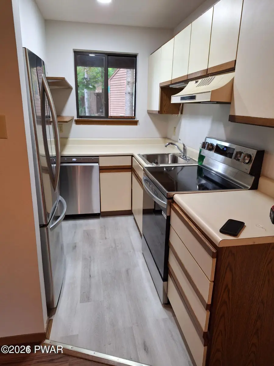 519 Wales Court #519, Bushkill, PA 18324 - #3