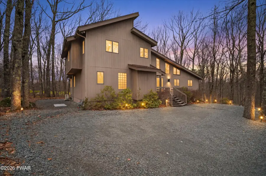 308 Canoebrook Drive, Lords Valley, PA 18428 - #2