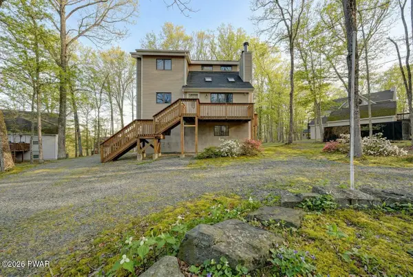 258 W Lakeview Road, Lackawaxen, PA 18435
