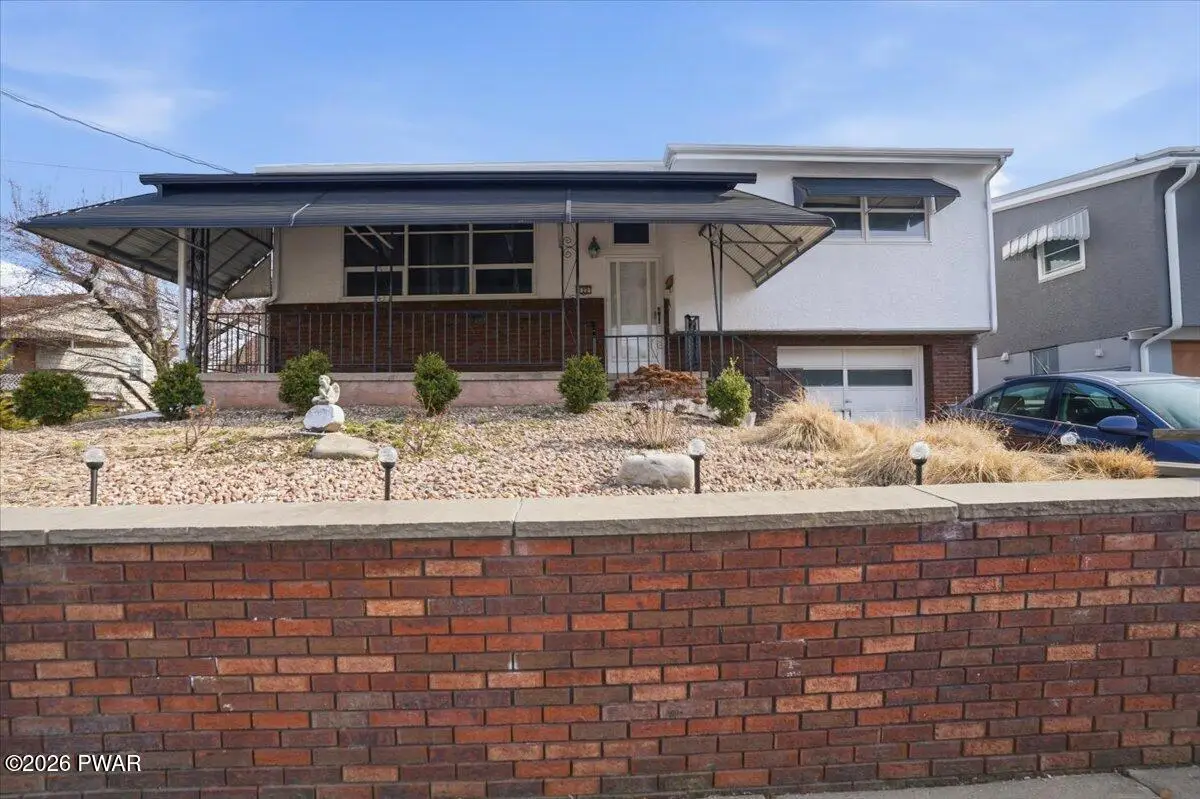 122 W Morton Street, Old Forge, PA 18518 - #1