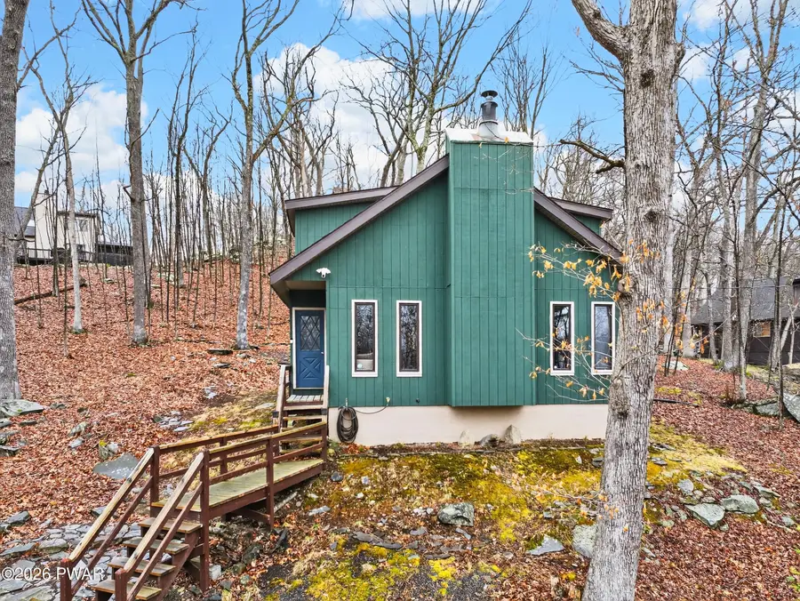 119 Bond Court, Bushkill, PA 18324 - #2