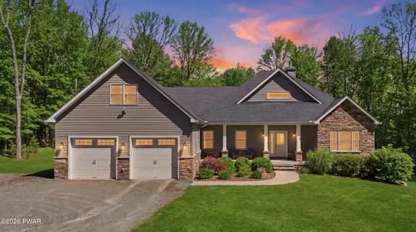 109 Woodlyn Acres Road, Hawley, PA 18428