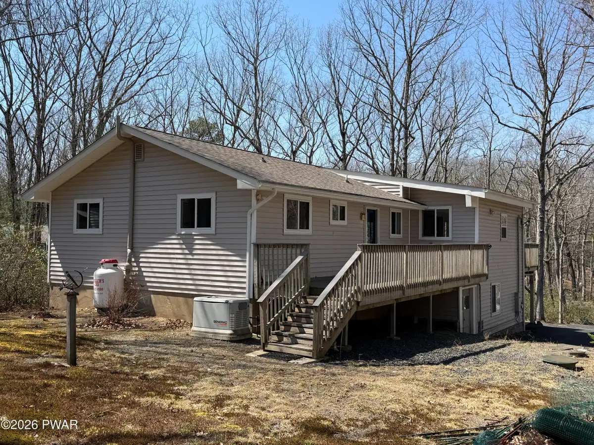 102 Comstock Drive, Lords Valley, PA 18428 - #1