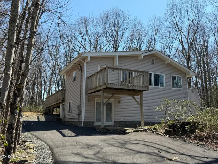 102 Comstock Drive, Lords Valley, PA 18428 - #2