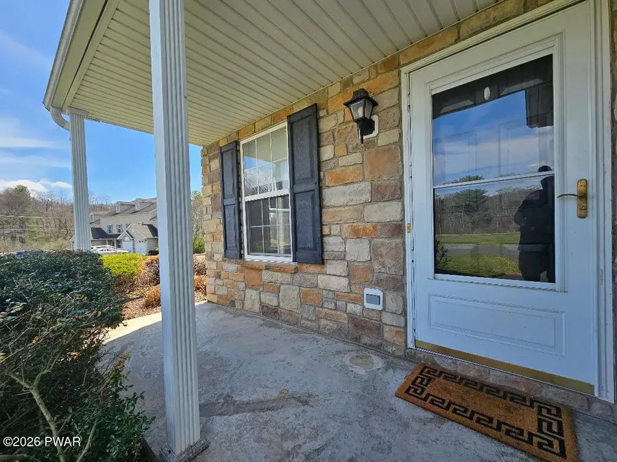 301 Victoria Way, East Stroudsburg, PA 18302 - #3