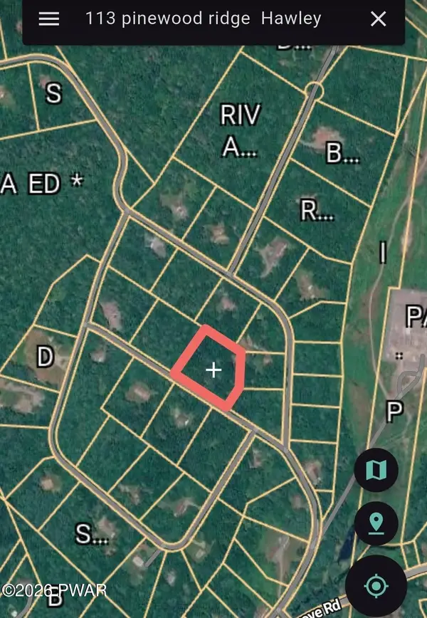 113 Pinewood Ridge, Hawley, PA 18428