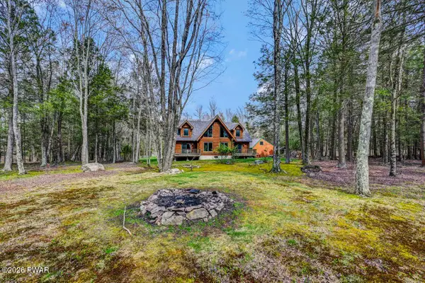 21 Halawa Lane, Newfoundland, PA 18445