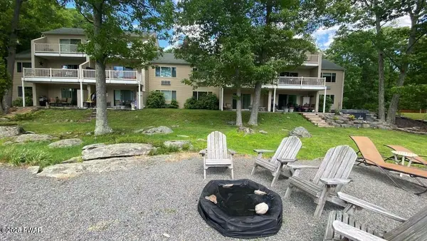 1139 Acacia Drive #5, Hawley, PA 18428