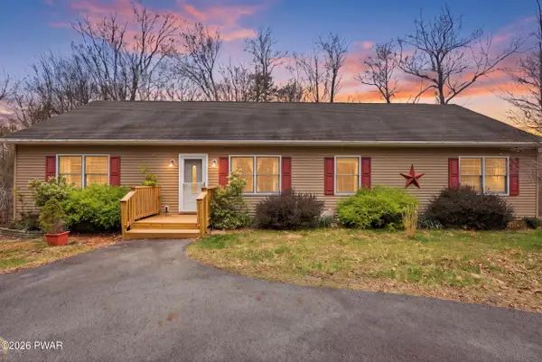 4 Pine Creek Road, Hawley, PA 18428