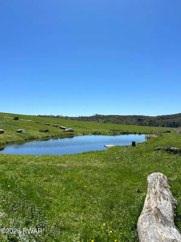 Mid Valley Road, Lake Ariel, PA 18436