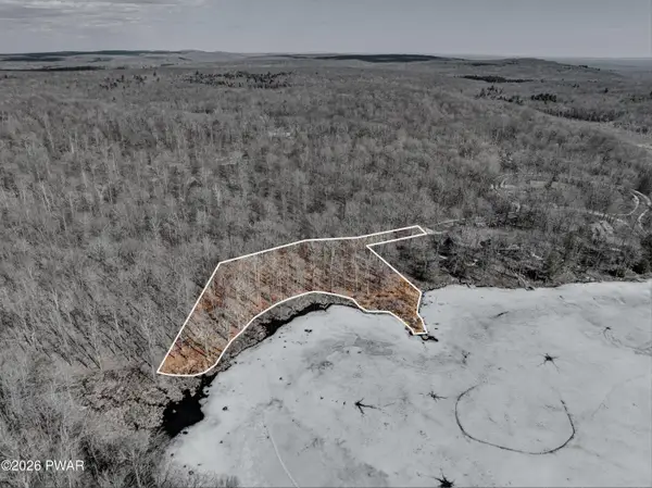 Butternut Court, Canadensis, PA 18325