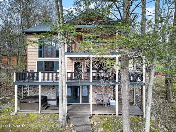 134 N Lake Loop, Lake Ariel, PA 18436