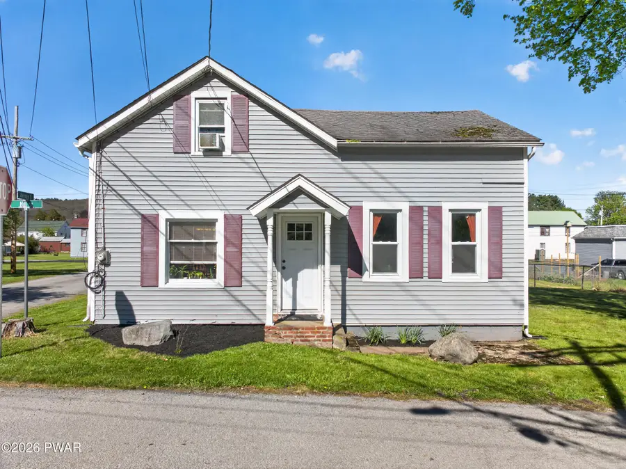 204 Avenue B, Matamoras, PA 18336 - #3