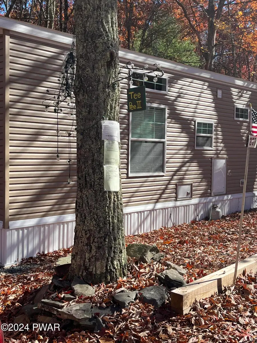 207 Shohola Parkway N, Shohola, PA 18458 - #2