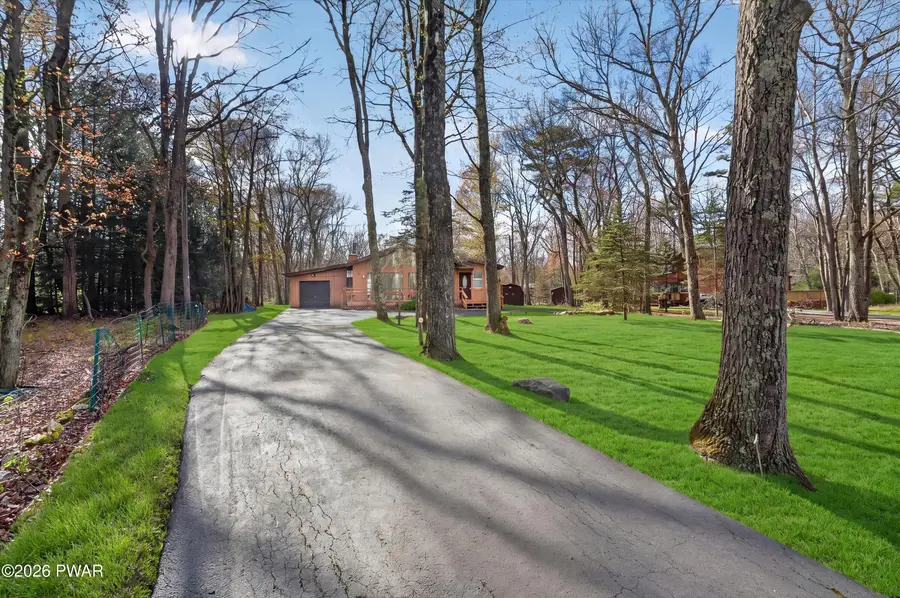 104 Hillcrest Drive, Hawley, PA 18428 - #2