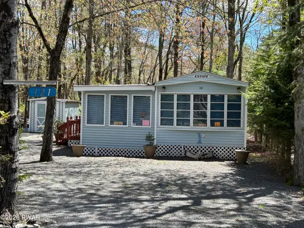 121 Navajo Lane, Shohola, PA 18458