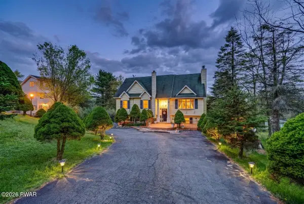107 Lookout Drive, Hawley, PA 18428