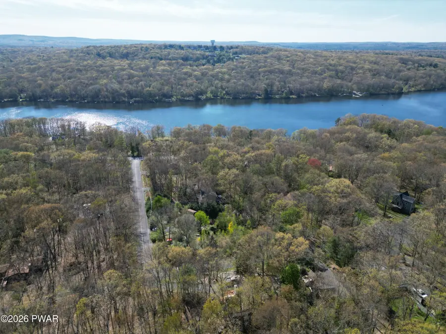 825 N Hillview Place, Hawley, PA 18428 - #3