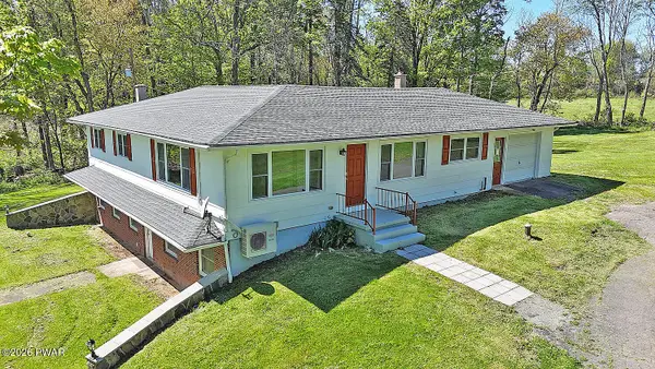 18 Cemetery Road, Beach Lake, PA 18405